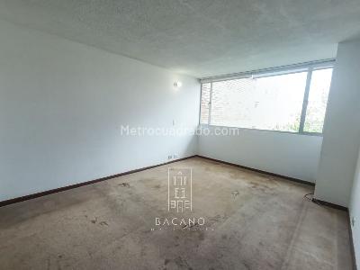 Casa de 4 alcobas en venta en Niza, Bogotá, 248 m² · foto 10 de 17