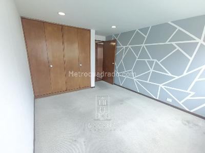 Casa de 4 alcobas en venta en Niza, Bogotá, 248 m² · foto 9 de 17