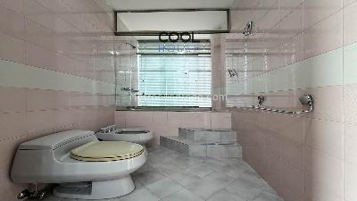 Apartamento de 3 alcobas en venta en Los Rosales, Bogotá, 374 m² · foto 14 de 20