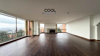 Apartamento de 3 alcobas en venta en Los Rosales, Bogotá, 374 m² · foto 2 de 20