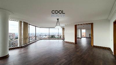 Apartamento de 3 alcobas en venta en Los Rosales, Bogotá, 374 m² · foto 4 de 20