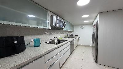 Apartamento en venta en Los Rosales, Bogotá · foto 8 de 20