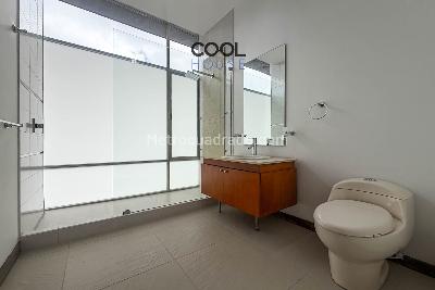 Apartamento de 3 alcobas en arriendo en Chico, Bogotá, 221 m² · foto 14 de 20