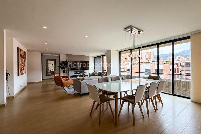 Apartamento en venta en La Carolina, Bogotá · foto 2 de 18