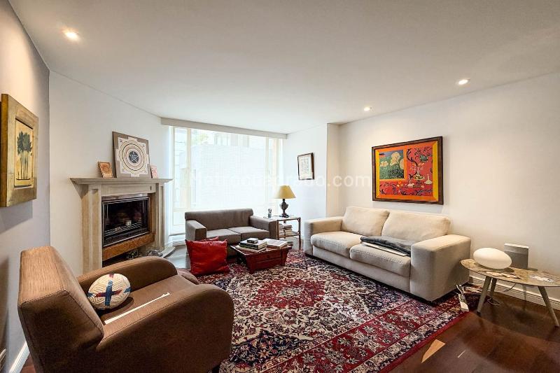 Apartamento en Arriendo, LOS ROSALES, Bogotá D.C.