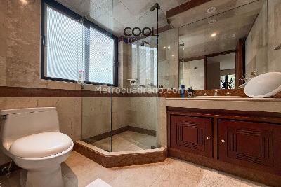 Apartamento de 4 alcobas en venta en Los Rosales, Bogotá, 454 m² · foto 17 de 20