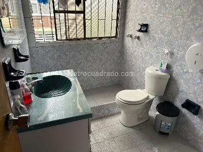 Casa de 5 alcobas en venta en Los Alcazares, Bogotá, 300 m² · foto 11 de 15
