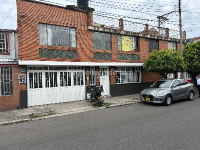 Casa de 5 alcobas en venta en Los Alcazares, Bogotá, 300 m² · foto 3 de 15