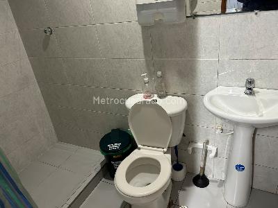 Casa de 5 alcobas en venta en Los Alcazares, Bogotá, 300 m² · foto 6 de 15