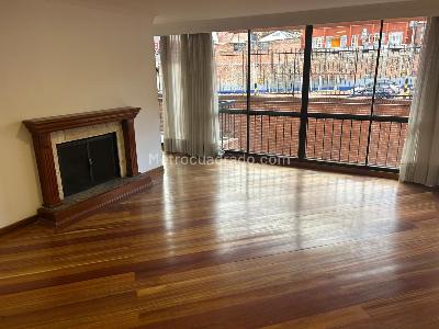 Apartamento de 3 alcobas en venta en Los Rosales (Oi), Bogotá, 145 m² · foto 3 de 20