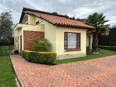 Casa de 3 alcobas en venta en Vereda La Balsa, Chía, 340 m² · foto 2 de 20