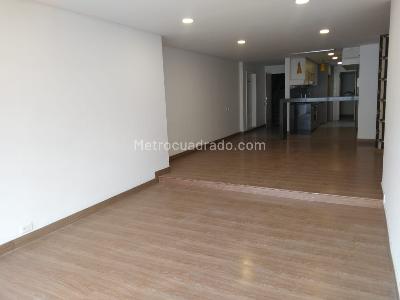 Apartamento de 3 alcobas en venta en La Porcincula, Bogotá, 143 m² · foto 3 de 19