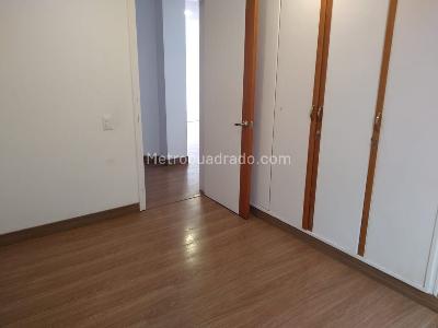 Apartamento de 3 alcobas en venta en La Porcincula, Bogotá, 143 m² · foto 11 de 19