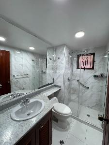 Apartamento de 3 alcobas en venta en Los Rosales Emaus, Bogotá, 110 m² · foto 18 de 20