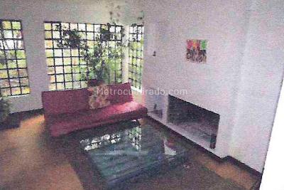 Casa en venta en Santa Barbara, Bogotá · foto 2 de 7