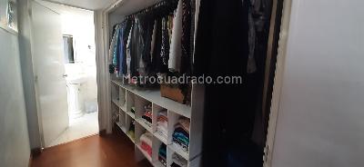 Casa de 5 alcobas en venta en Niza Norte, Bogotá, 590 m² · foto 3 de 17