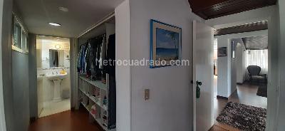Casa de 5 alcobas en venta en Niza Norte, Bogotá, 590 m² · foto 7 de 17