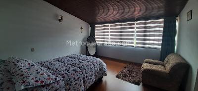 Casa de 5 alcobas en venta en Niza Norte, Bogotá, 590 m² · foto 16 de 17