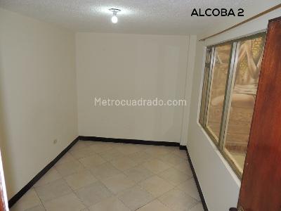 Casa de 5 alcobas en venta en Las Americas, Bogotá, 357 m² · foto 3 de 20