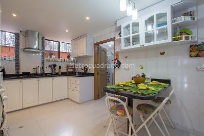 Apartamento en venta en Bosque De Pinos, Bogotá · foto 8 de 18