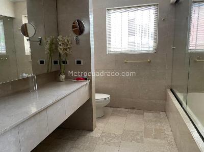 Apartamento en venta en Los Rosales, Bogotá · foto 18 de 20