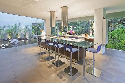 Casa de 3 alcobas en venta en Chico Oriental, Bogotá, 983 m² · foto 4 de 10