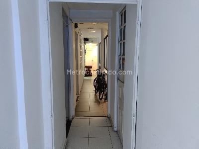 Casa de 5 alcobas en venta en Chapinero Central, Bogotá, 480 m² · foto 5 de 13