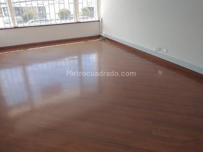 Casa de 5 alcobas en venta en Polo Club, Bogotá, 340 m² · foto 13 de 20