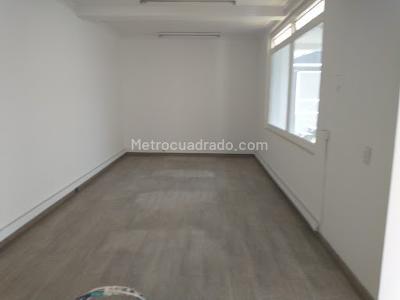 Casa de 5 alcobas en venta en Polo Club, Bogotá, 340 m² · foto 16 de 20