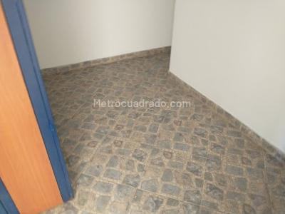 Casa de 5 alcobas en venta en Polo Club, Bogotá, 340 m² · foto 17 de 20