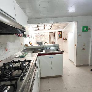 Casa de 3 alcobas en venta en Malibu La Alhambra, Bogotá, 300 m² · foto 16 de 19