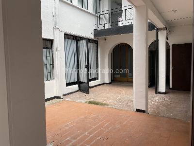 Casa en venta en Quinta Camacho, Bogotá · foto 18 de 20