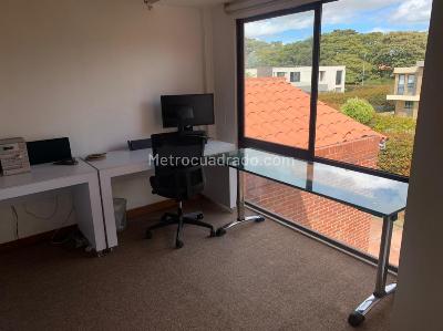 Casa de 5 alcobas en venta en Hacienda San Simon Pl, Bogotá, 600 m² · foto 16 de 20