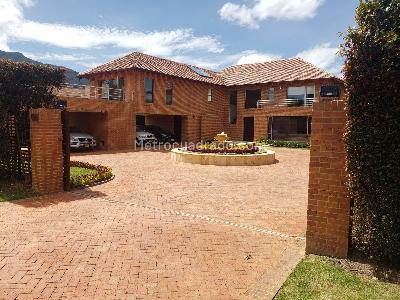 Casa de 5 alcobas en venta en Chia, Chía, 580 m² · foto 6 de 12