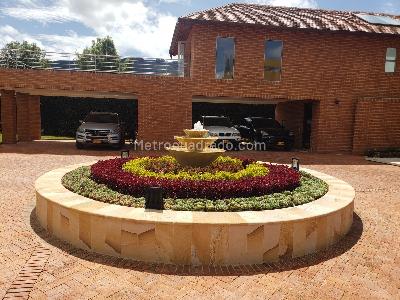 Casa de 5 alcobas en venta en Chia, Chía, 580 m² · foto 10 de 12
