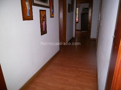 Apartamento en venta en Polo Club, Bogotá · foto 9 de 17