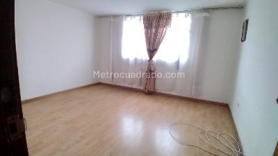 Casa de 4 alcobas en venta en Jazmin, Bogotá, 420 m² · foto 3 de 15