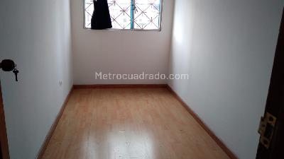Casa de 4 alcobas en venta en Jazmin, Bogotá, 420 m² · foto 7 de 15