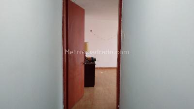 Casa de 4 alcobas en venta en Jazmin, Bogotá, 420 m² · foto 9 de 15