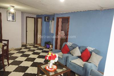 Casa de 4 alcobas en venta en Las Orquideas, Bogotá, 380 m² · foto 2 de 20