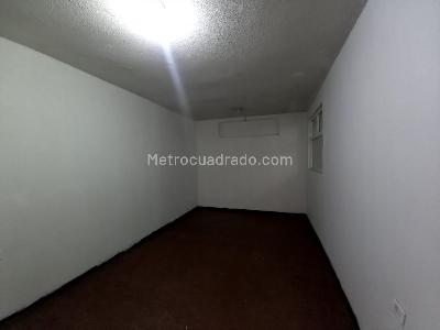 Casa de 5 alcobas en venta en Fontibon, Bogotá, 432 m² · foto 9 de 20