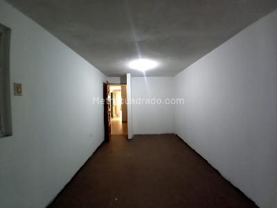 Casa de 5 alcobas en venta en Fontibon, Bogotá, 432 m² · foto 10 de 20
