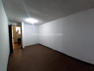 Casa de 5 alcobas en venta en Fontibon, Bogotá, 432 m² · foto 12 de 20