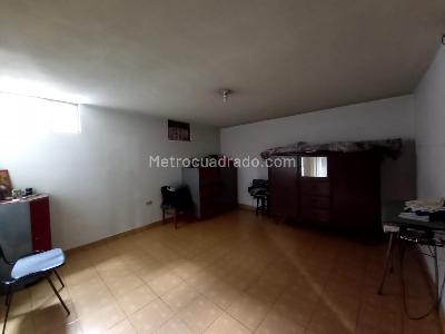 Casa de 5 alcobas en venta en Fontibon, Bogotá, 432 m² · foto 16 de 20