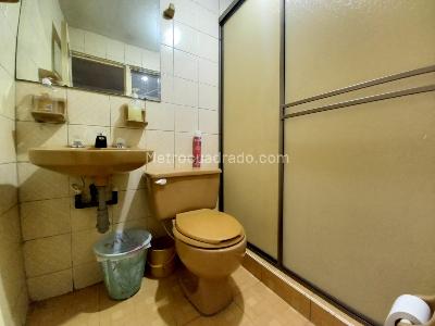 Casa de 5 alcobas en venta en Fontibon, Bogotá, 432 m² · foto 17 de 20