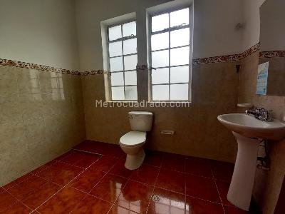 Casa en arriendo en Marly, Bogotá · foto 10 de 20
