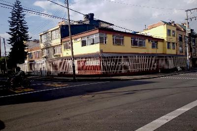 Casa de 5 alcobas en venta en Ciudad Berna, Bogotá, 400 m² · foto 13 de 13