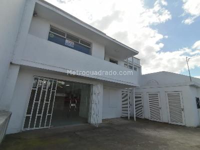 Casa de 5 alcobas en arriendo en San Luis, Chía, 700 m² · foto 4 de 17