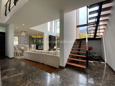 Casa de 4 alcobas en venta en La Calera, La Calera, 658 m² · foto 5 de 20