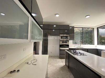 Casa de 4 alcobas en venta en La Calera, La Calera, 658 m² · foto 18 de 20